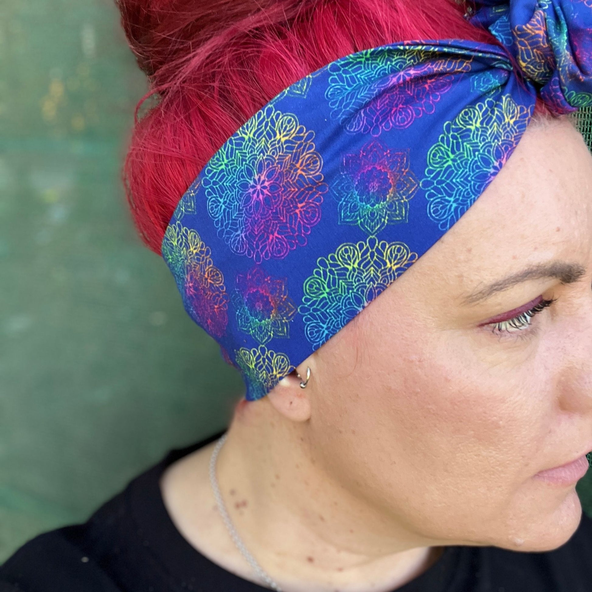 Wrap your head around this – Bae Bands’ fabric headwraps are here to shake things up. Comfortable, versatile, and unapologetically you. Dive into a world of style that speaks your language. Infuse your wardrobe with the essence of self-expression that comes with our distinctive designs.