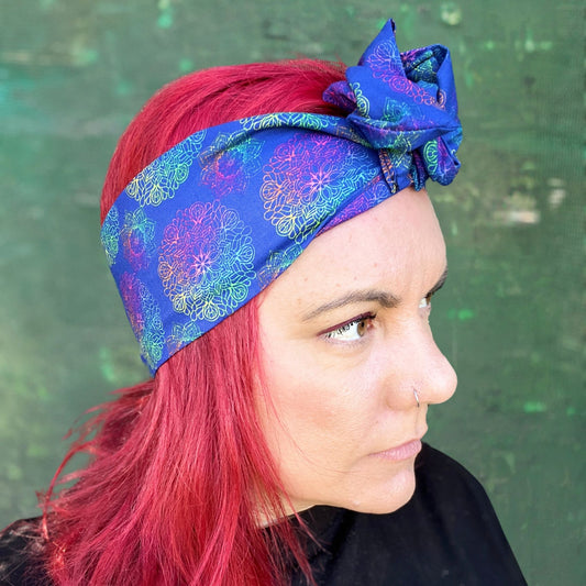 Rainbow Mandala wire headband Wrap your head around this – Bae Bands’ fabric headwraps are here to shake things up. Comfortable, versatile, and unapologetically you. Dive into a world of style that speaks your language. Infuse your wardrobe with the essence of self-expression that comes with our distinctive designs.