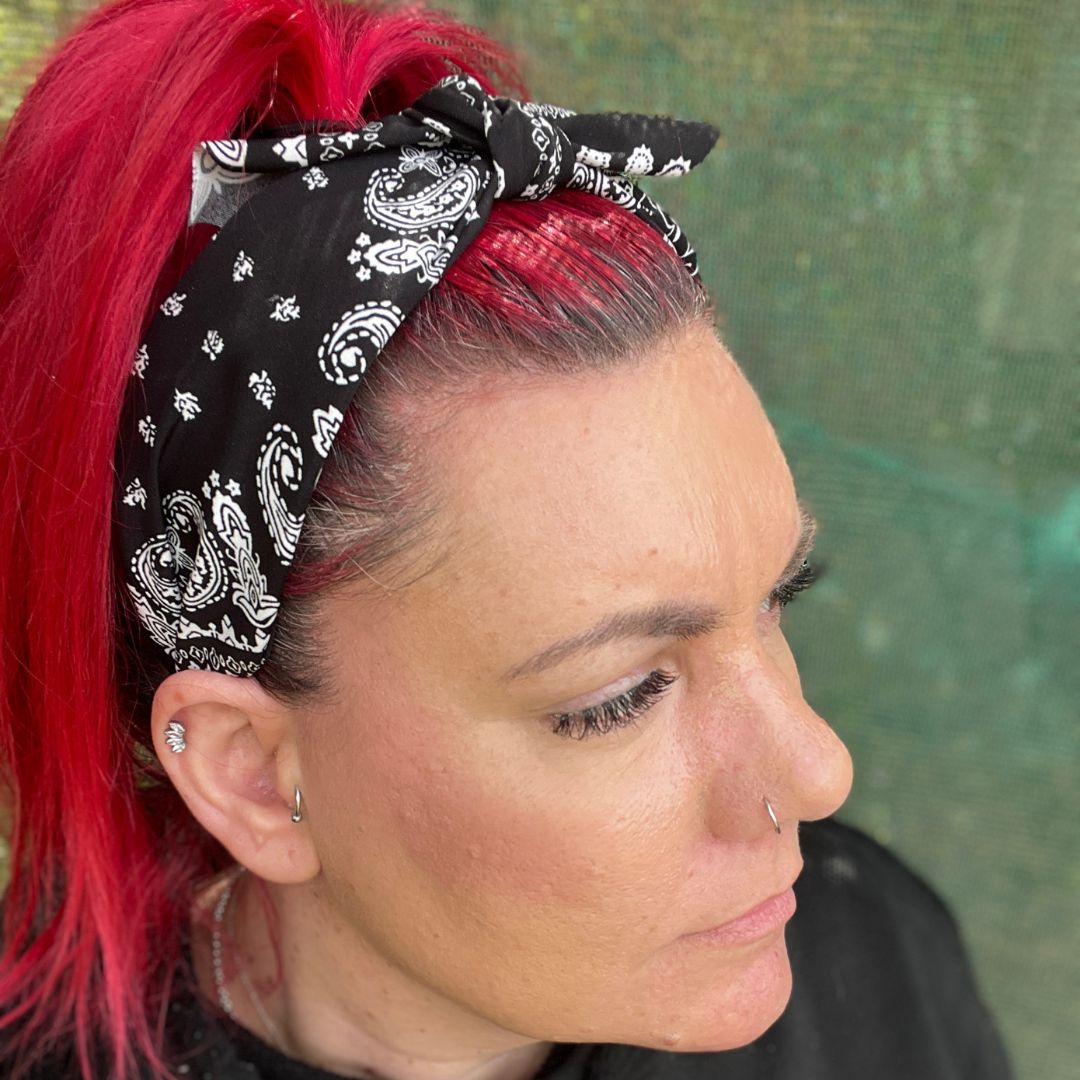 Headbands that fit tightly, black paisley headband