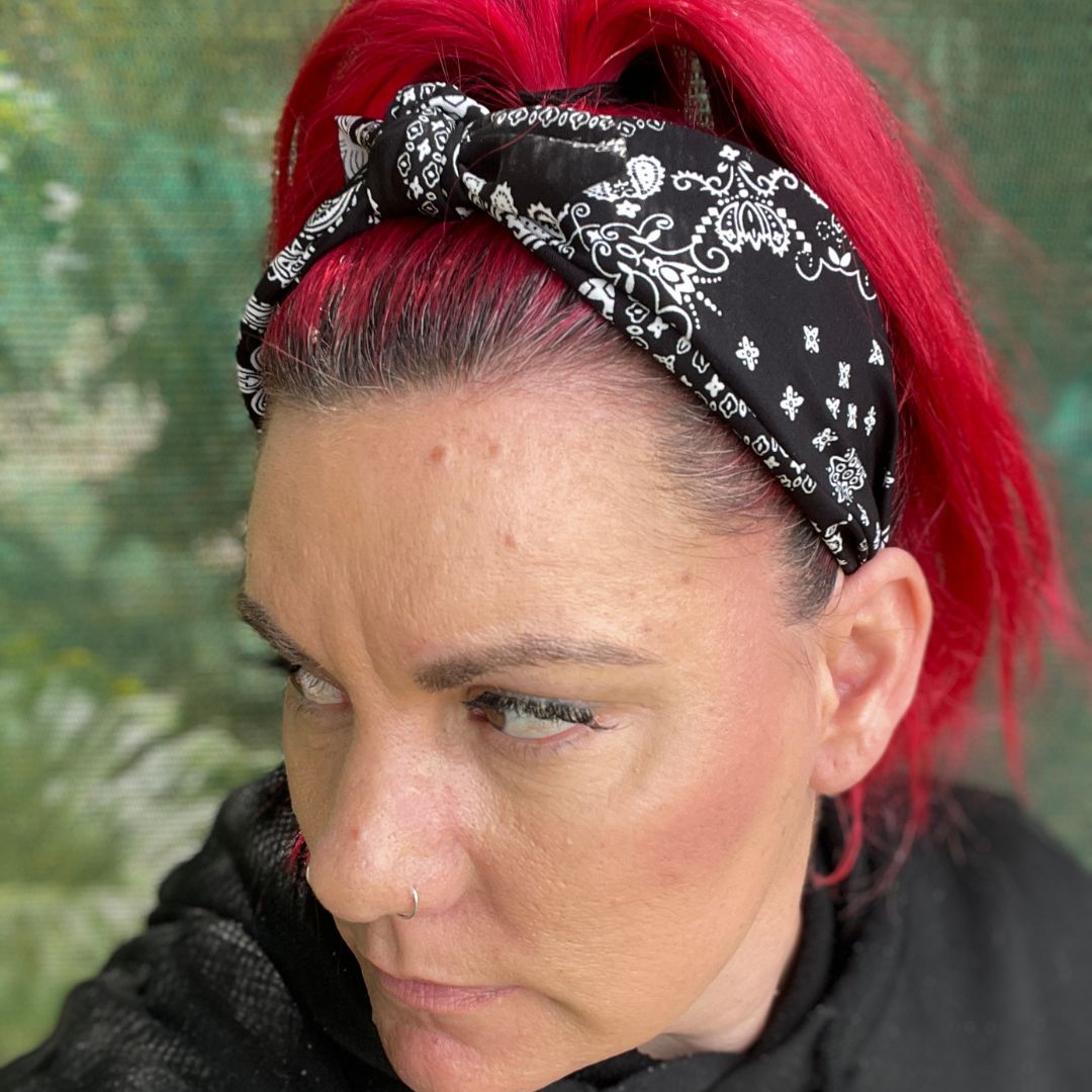 Headbands that fit tightly, black paisley headband