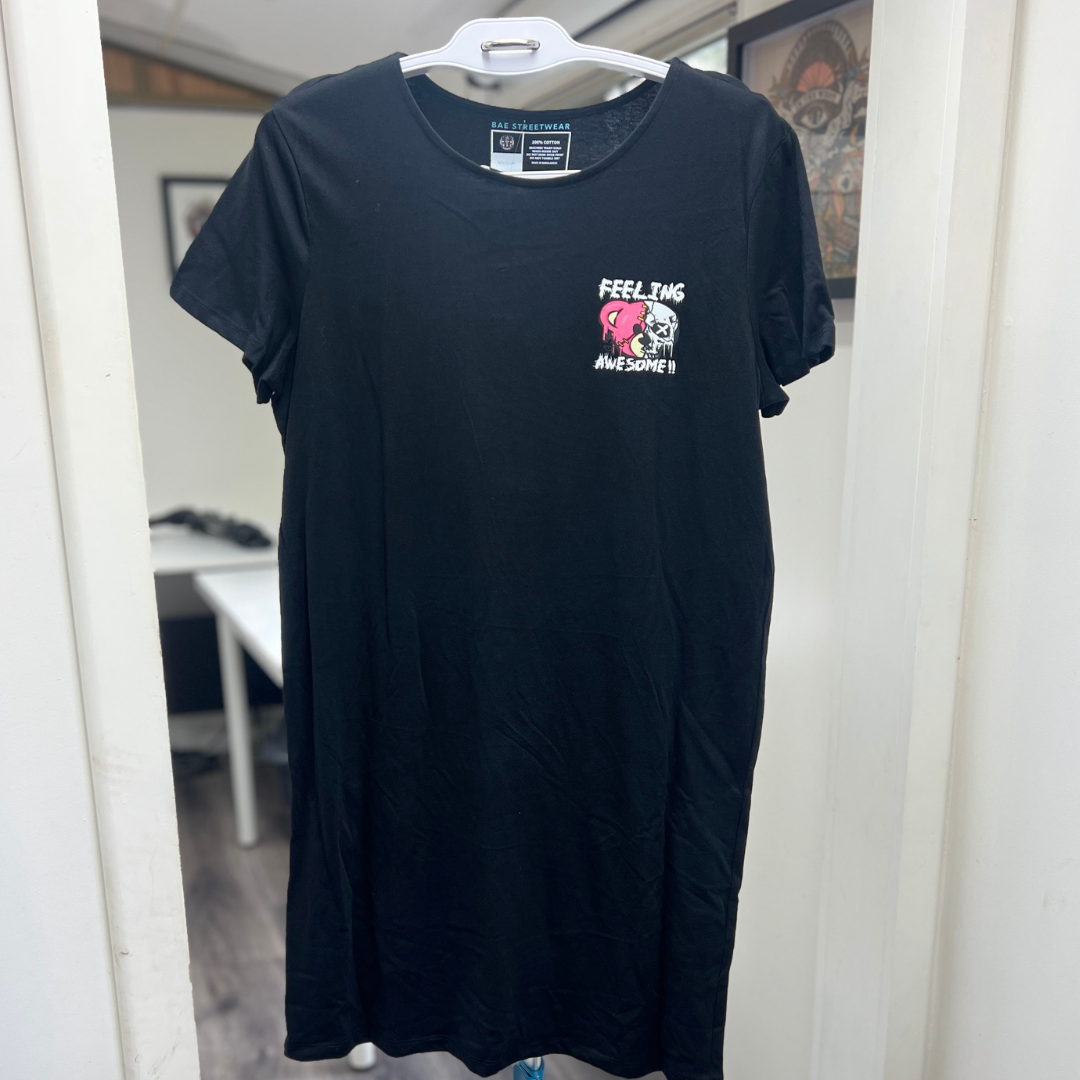 -Market Stash- Feeling Awesome Tshirt Dress Medium (12)