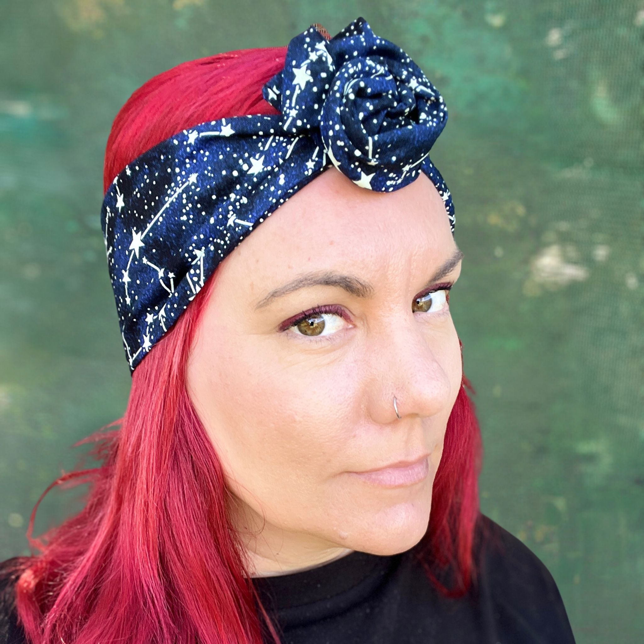 Glow in the dark stars wire headband Explore our collection of hair accessories for girls, featuring headbands and scrunchies, all made in Australia. Perfect for adding a touch of charm and style to any outfit, our locally crafted pieces ensure durability and fashion. Shop the latest in girl’s hair trends today!