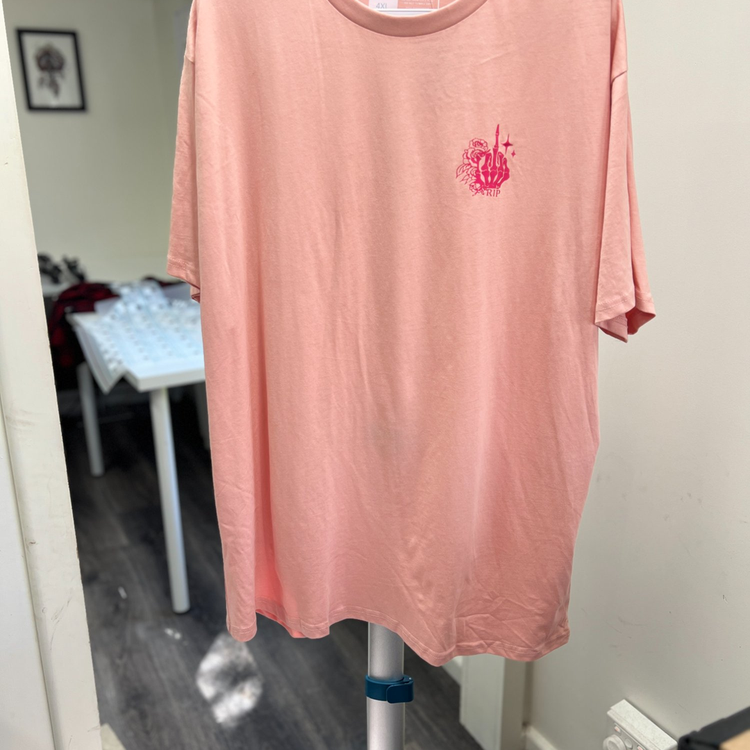-Market Stash- In Memory Tee dusty pink 4XL (22)